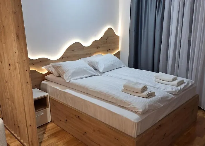 Vucko Dalia - Vucko 3*